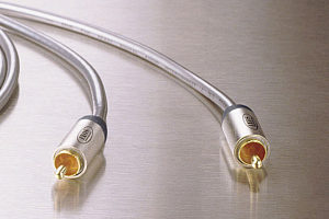 IXOS XFA01-300 3m Twisted Subwoofer Cable